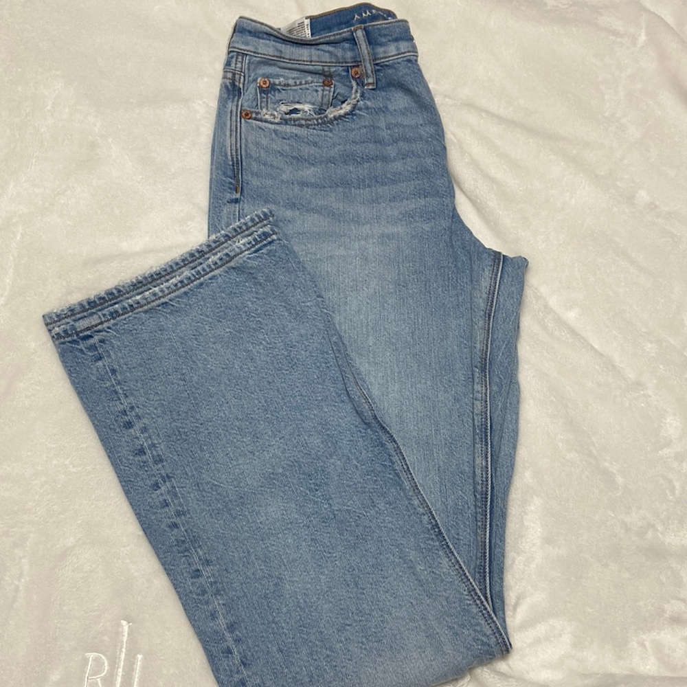 American Eagle 90s Boot Cut jeans